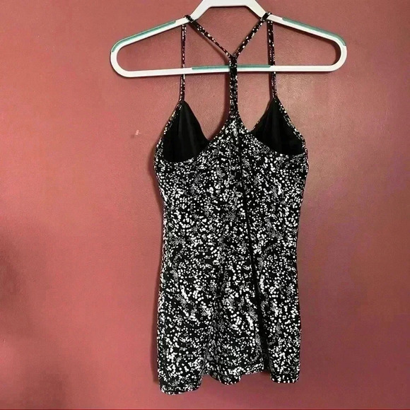 Lululemon Power Pose Tank - Picture 8 of 8